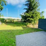 Dom wakacyjny Grosszuegiges Am Senftenberger Mit 2 Terrassen