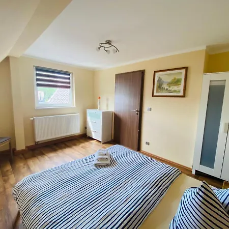 Ferienhaus Großzügiges Am Senftenberger Mit 2 Terrassen *