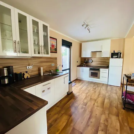 Großzügiges Am Senftenberger Mit 2 Terrassen *