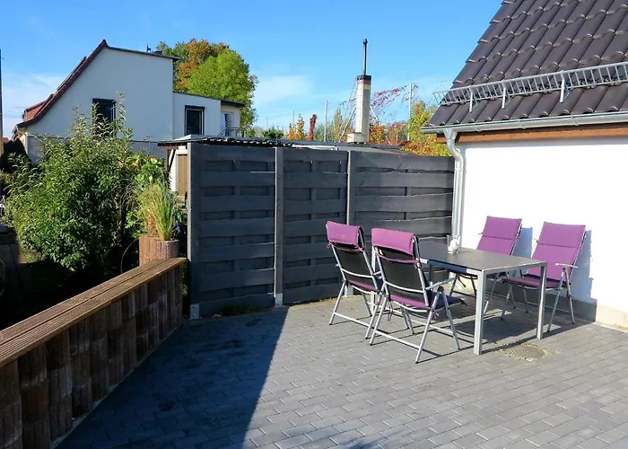 Großzügiges Am Senftenberger Mit 2 Terrassen Ferienhaus *